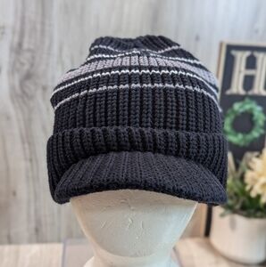 Sean John Black Knit Visor Beanie with Gray & White Stripes